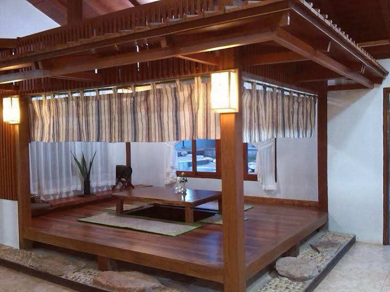 Akimomi Hotel 3*